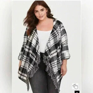 Torrid Women’s Flannel Plaid Fringe Drape Size 2X